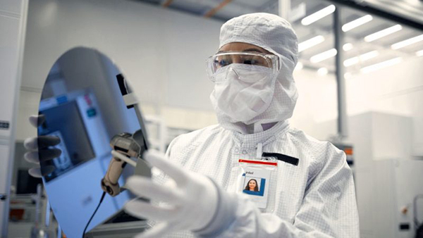 英特尔Intel 18A良率进展超预期